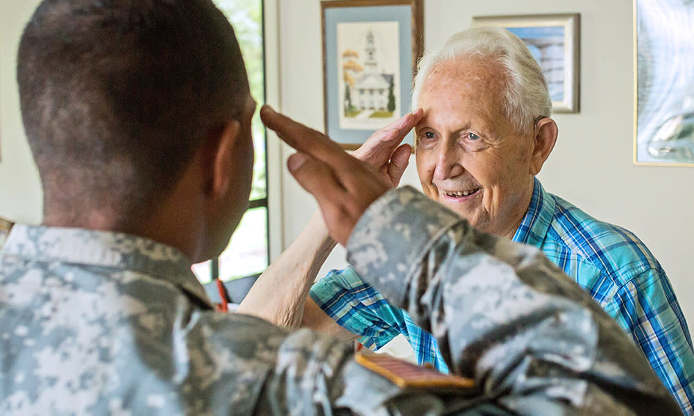 Senior Veteran learning about Veterans pension benefits